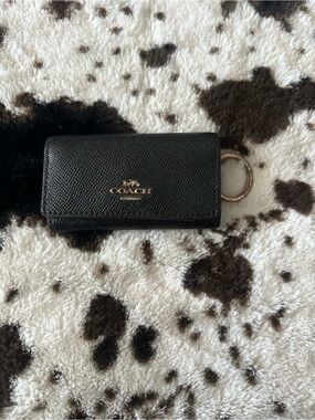 COACH 5 RING KEY CASE